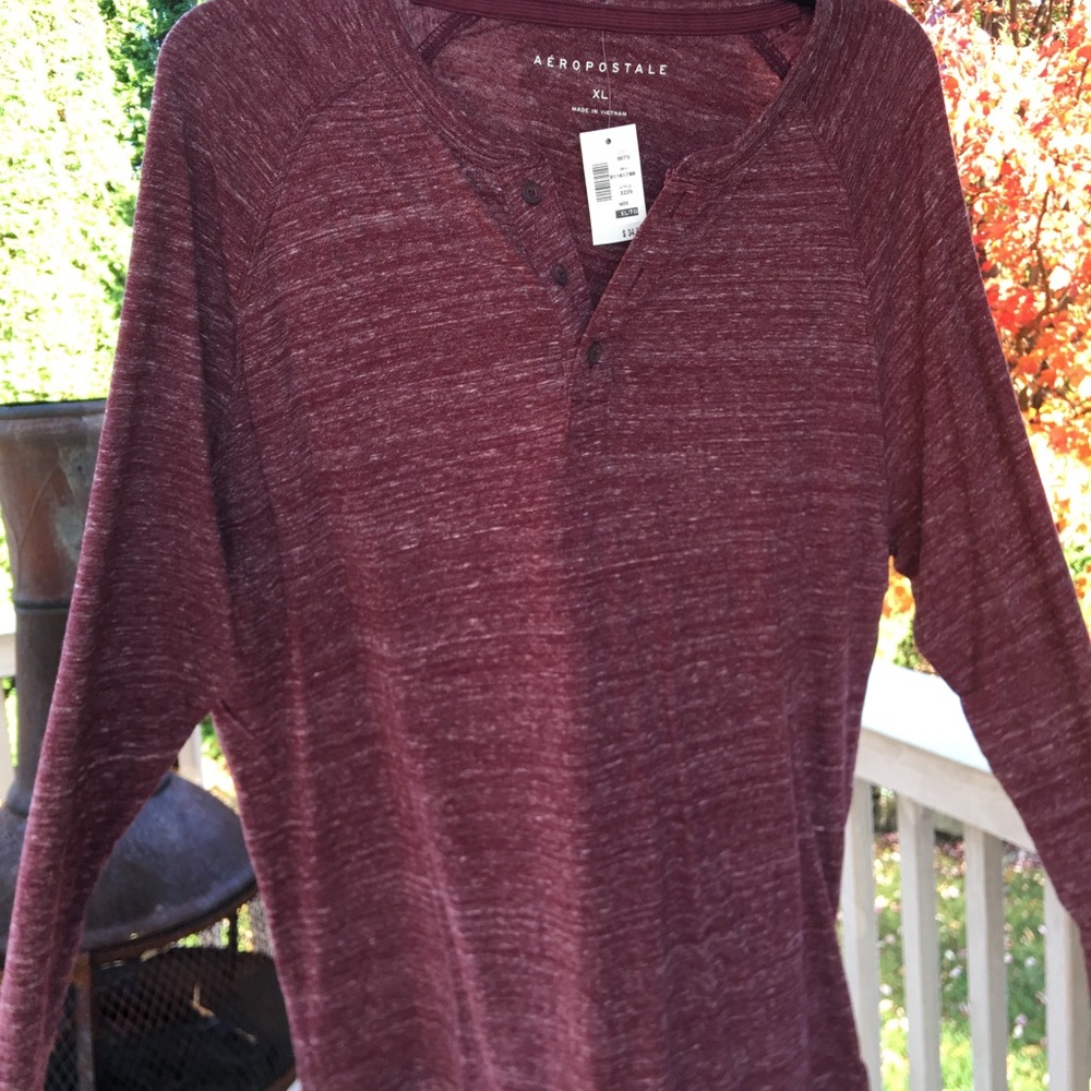 XL Aeropostale shirt